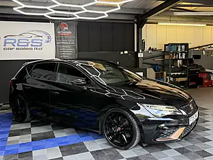 Used 2019 SEAT Leon Cupra Black - Interior and Exterior details 14