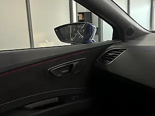 Used 2019 SEAT Leon Cupra Blue - Interior and Exterior details 17