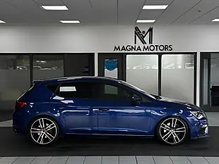 Used 2019 SEAT Leon Cupra Blue - Interior and Exterior details 4