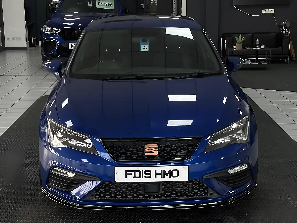 Used 2019 SEAT Leon Cupra Blue - Interior and Exterior details 5