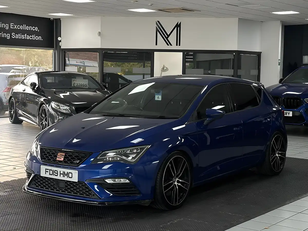 Used 2019 SEAT Leon Cupra Blue - Interior and Exterior details 6