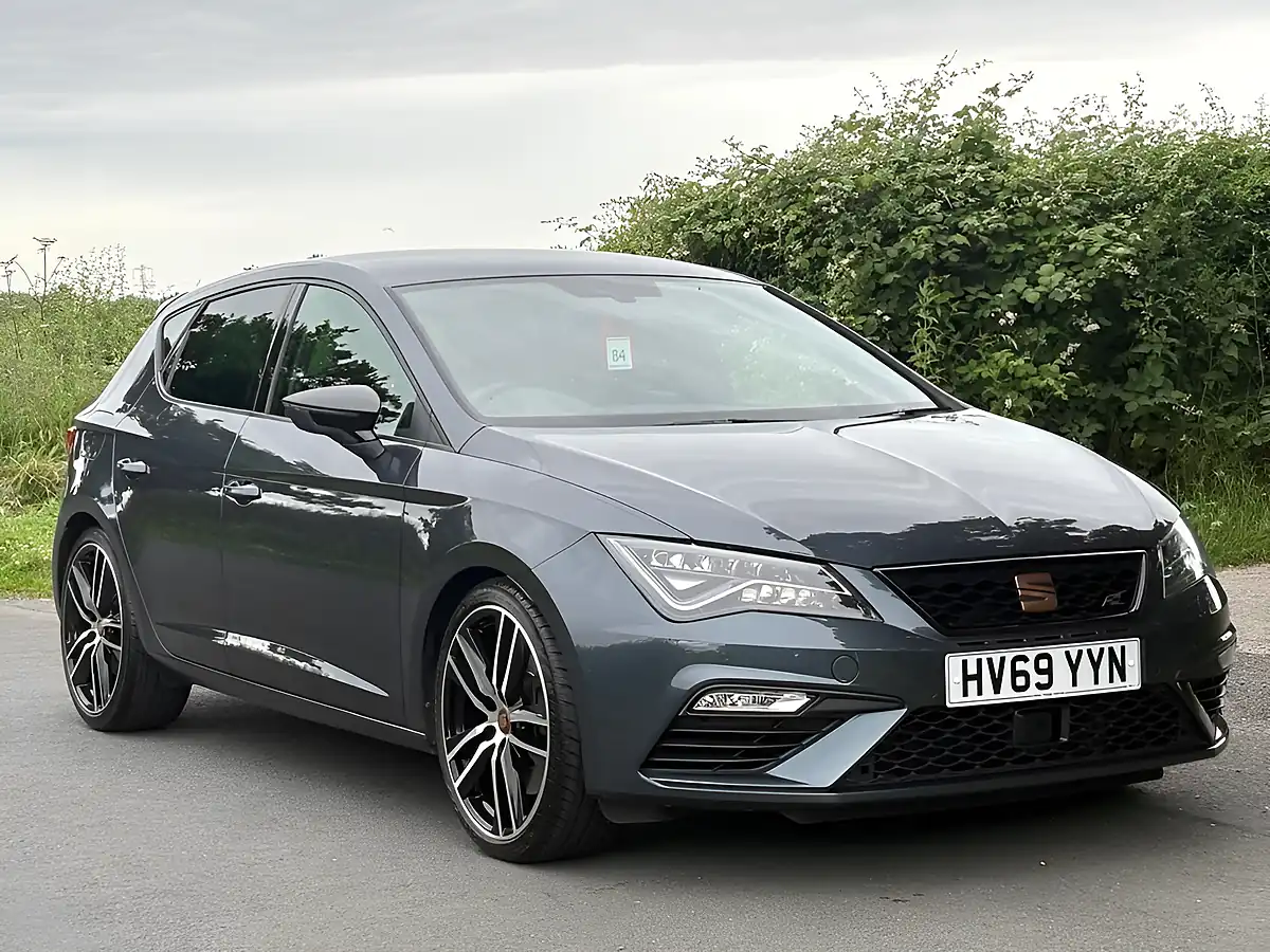 Used 2019 SEAT Leon Cupra Daytona Grey - Front View