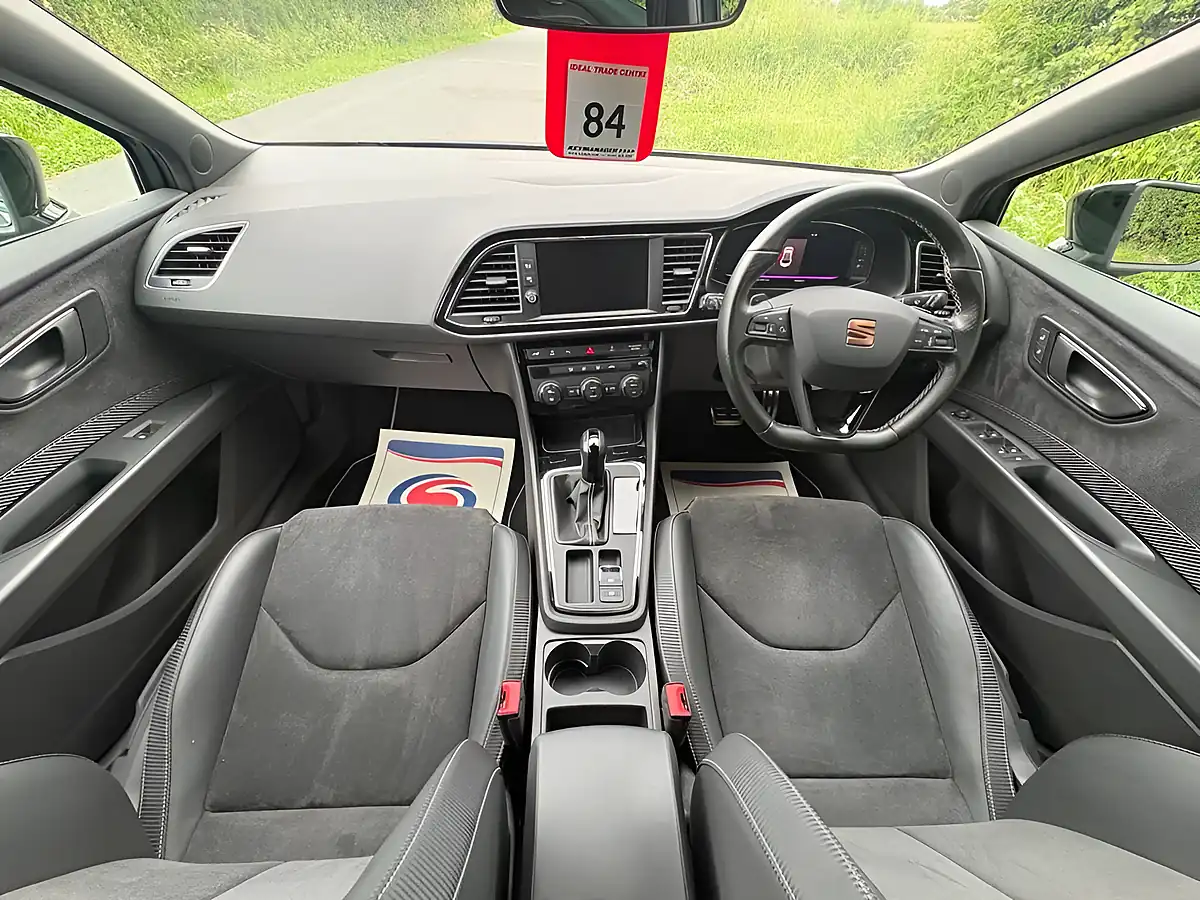 Used 2019 SEAT Leon Cupra Daytona Grey - Interior and Exterior details 10