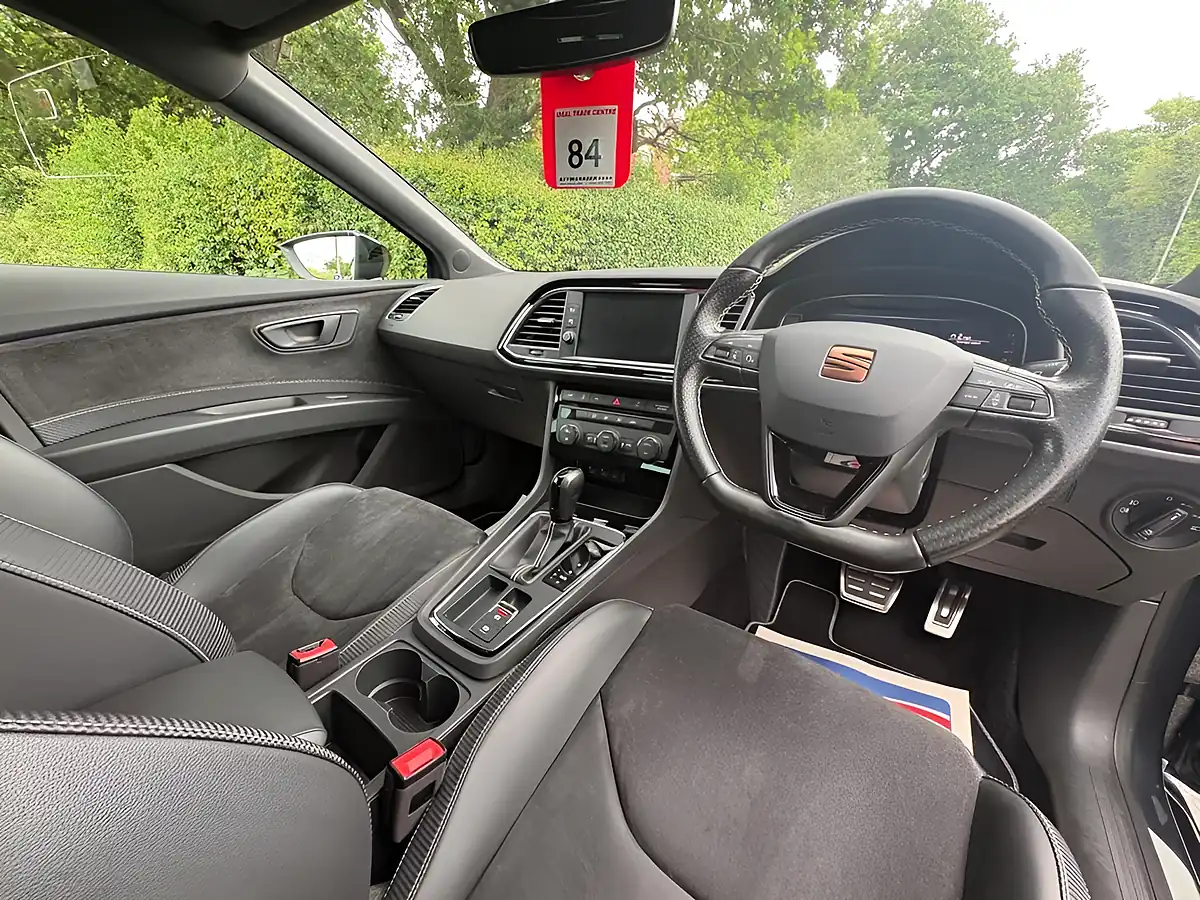Used 2019 SEAT Leon Cupra Daytona Grey - Interior and Exterior details 15