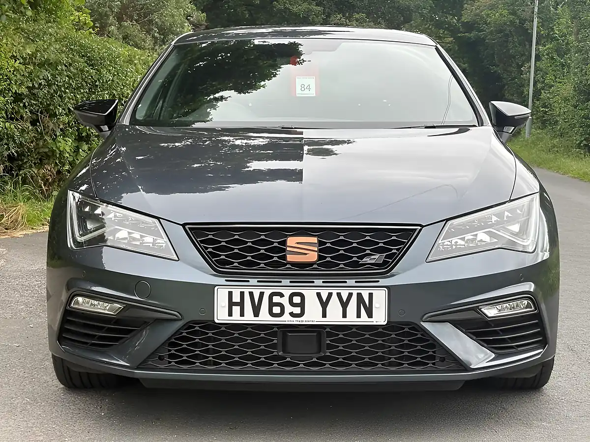 Used 2019 SEAT Leon Cupra Daytona Grey - Interior and Exterior details 2