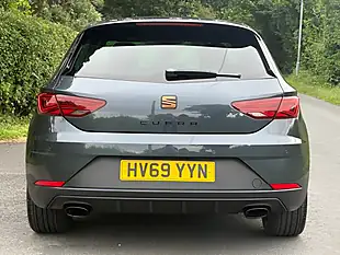 Used 2019 SEAT Leon Cupra Daytona Grey - Interior and Exterior details 7