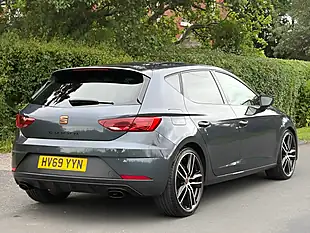Used 2019 SEAT Leon Cupra Daytona Grey - Interior and Exterior details 8