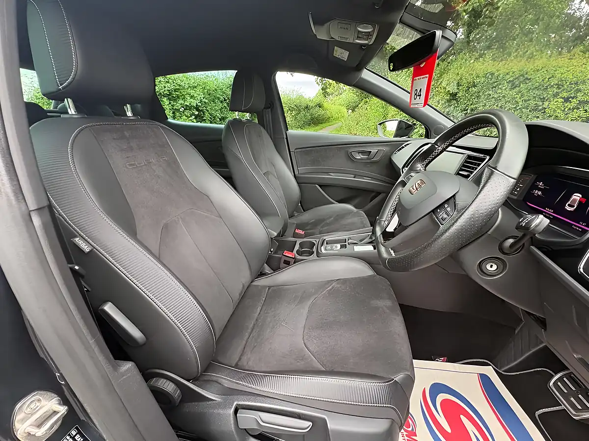 Used 2019 SEAT Leon Cupra Daytona Grey - Interior and Exterior details 9