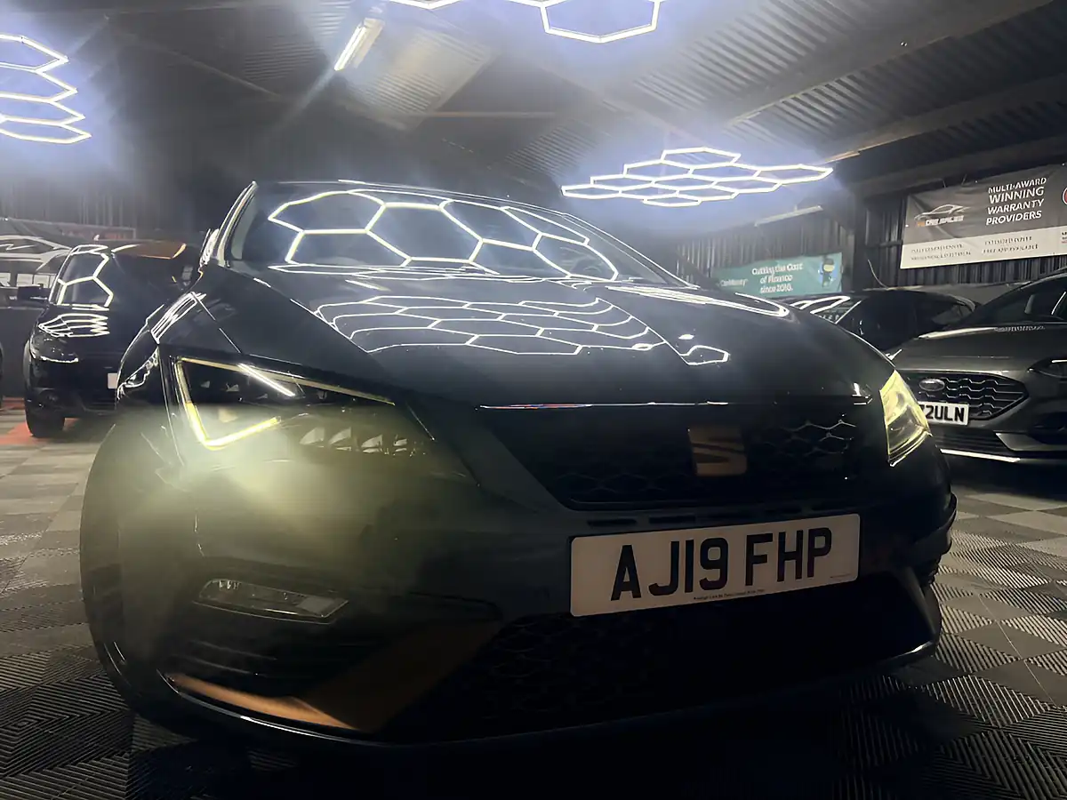 Used 2019 SEAT Leon Cupra Grey - Front View