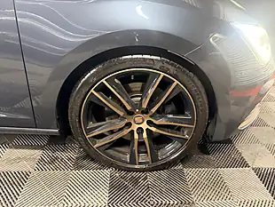 Used 2019 SEAT Leon Cupra Grey - Interior and Exterior details 14