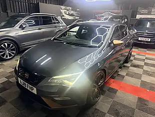 Used 2019 SEAT Leon Cupra Grey - Interior and Exterior details 3