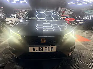 Used 2019 SEAT Leon Cupra Grey - Interior and Exterior details 4