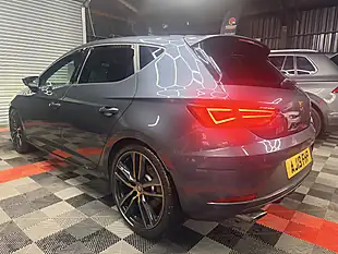 Used 2019 SEAT Leon Cupra Grey - Interior and Exterior details 6