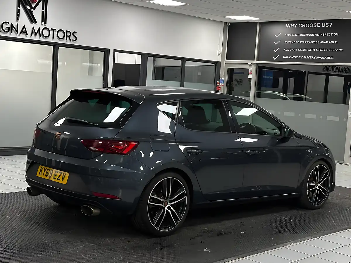 Used 2019 SEAT Leon Cupra Grey - Interior and Exterior details 11
