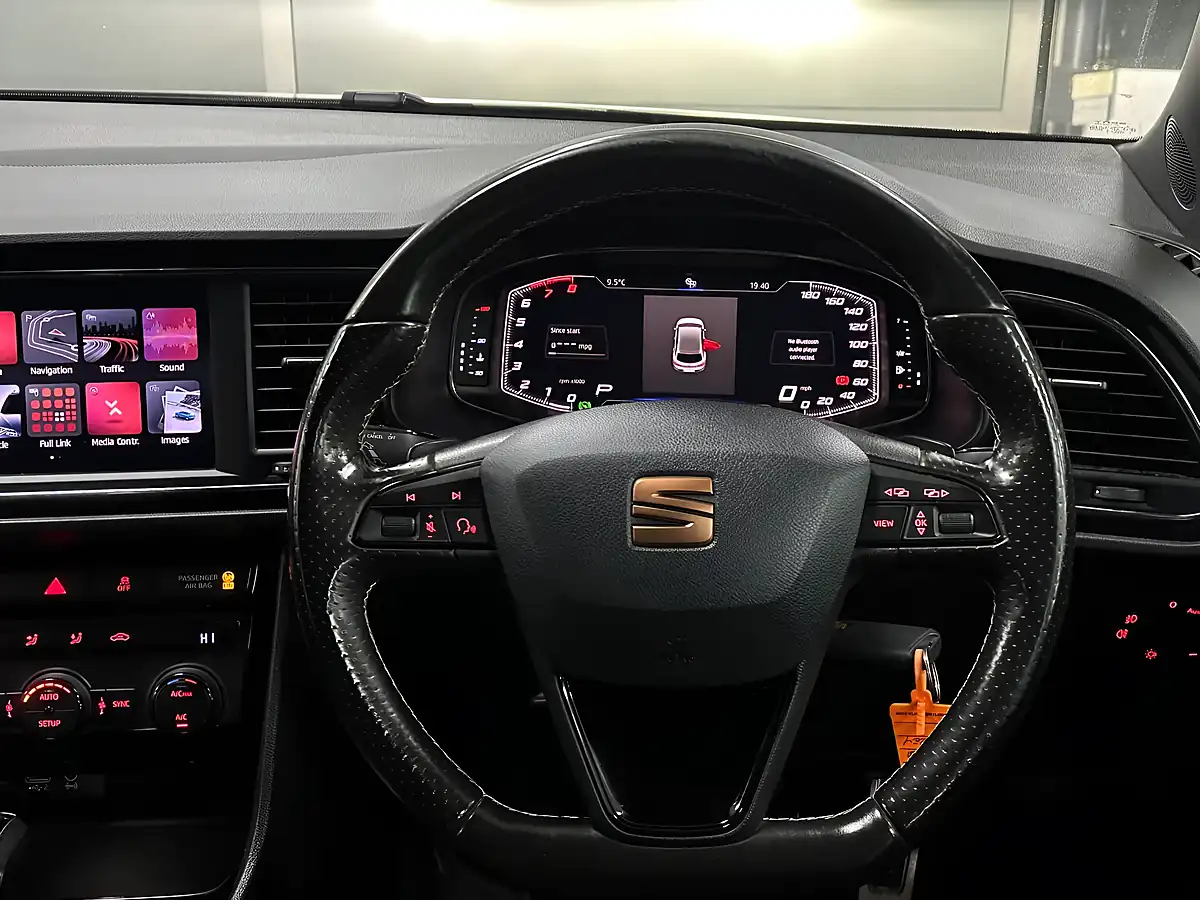 Used 2019 SEAT Leon Cupra Grey - Interior and Exterior details 13