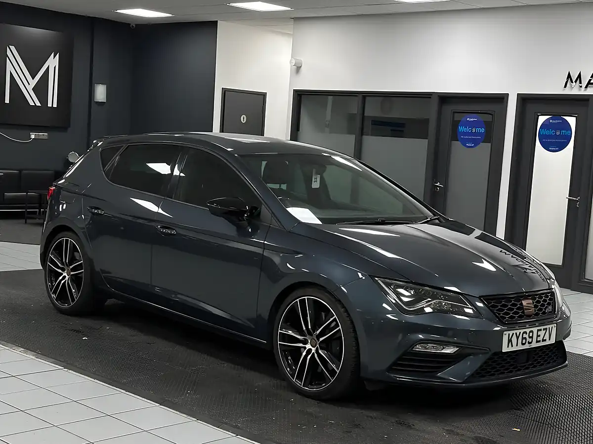 Used 2019 SEAT Leon Cupra Grey - Interior and Exterior details 2