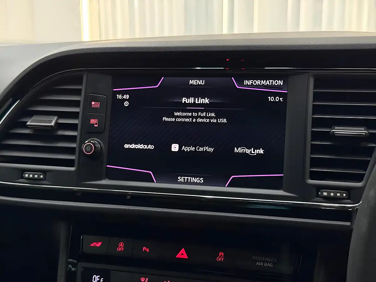 Used 2019 SEAT Leon Cupra Grey - Interior and Exterior details 20