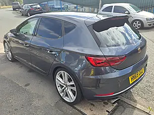 Used 2019 SEAT Leon Cupra Grey - Interior and Exterior details 6