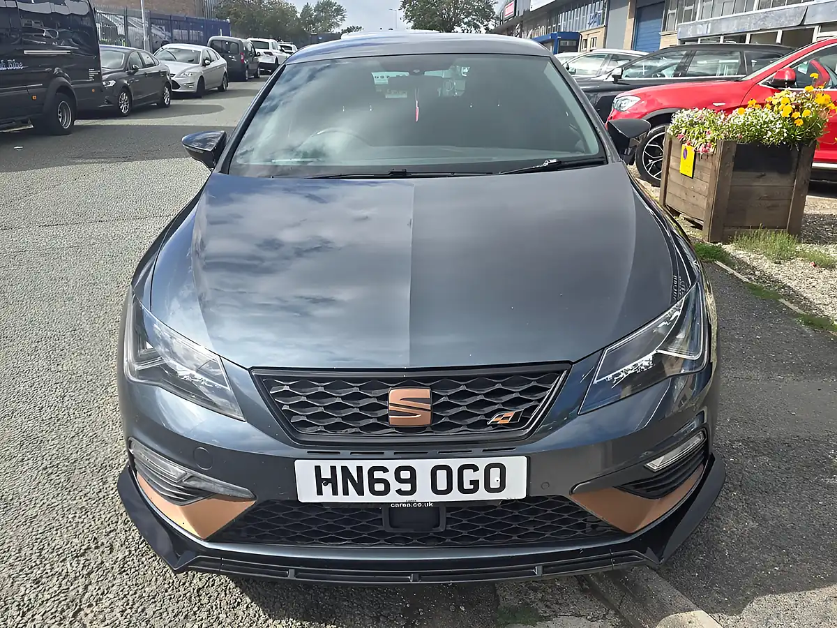 Used 2019 SEAT Leon Cupra Grey - Interior and Exterior details 8