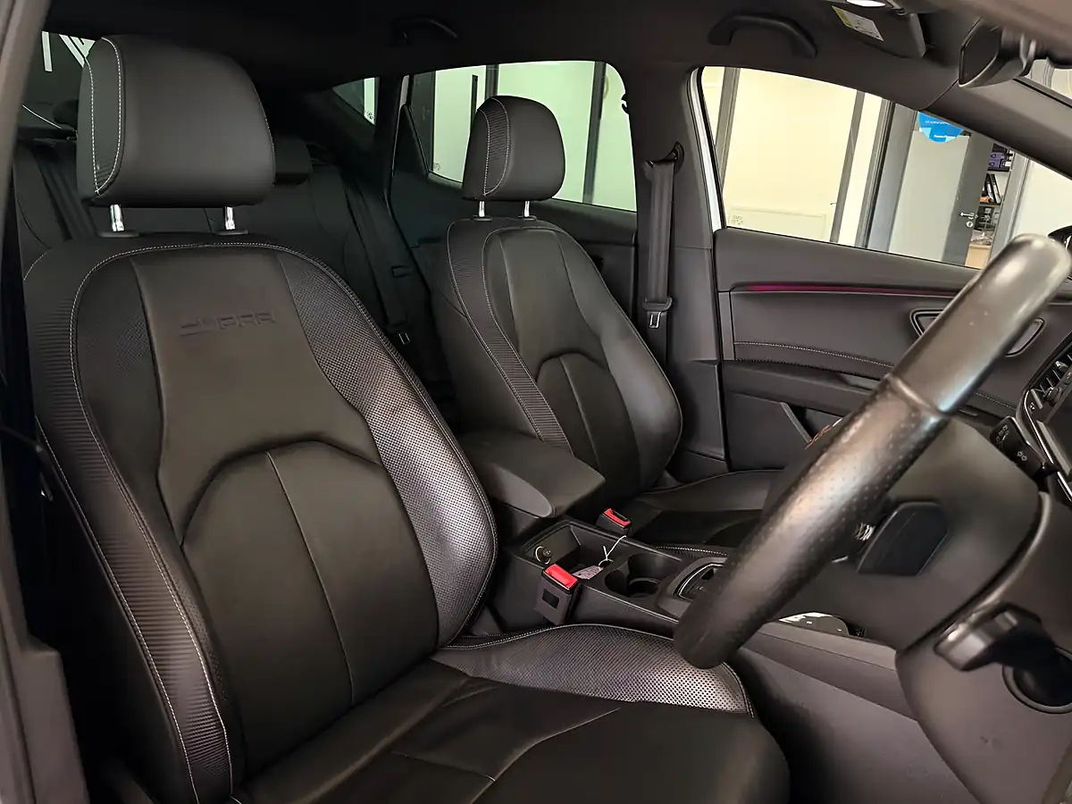 Used 2019 SEAT Leon Cupra Lux White - Interior and Exterior details 12