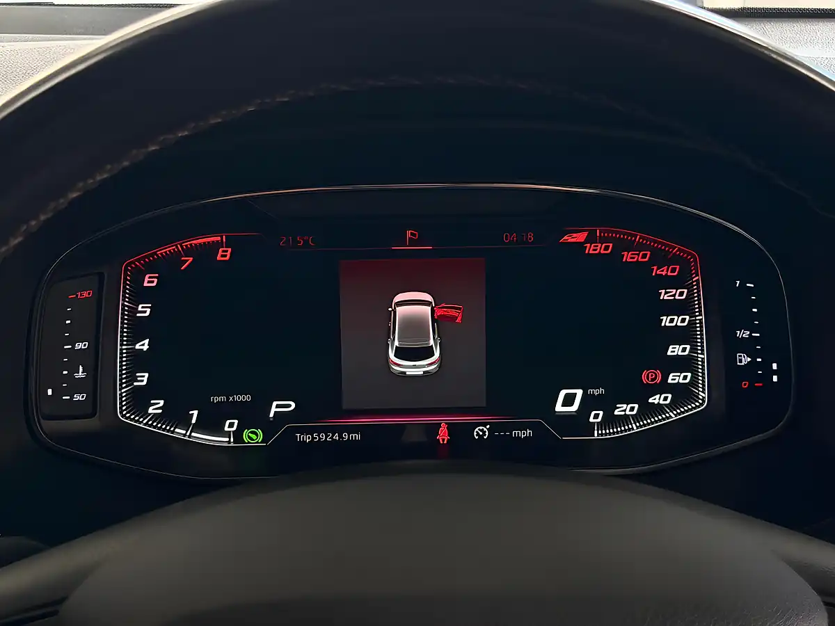 Used 2019 SEAT Leon Cupra Lux White - Interior and Exterior details 13