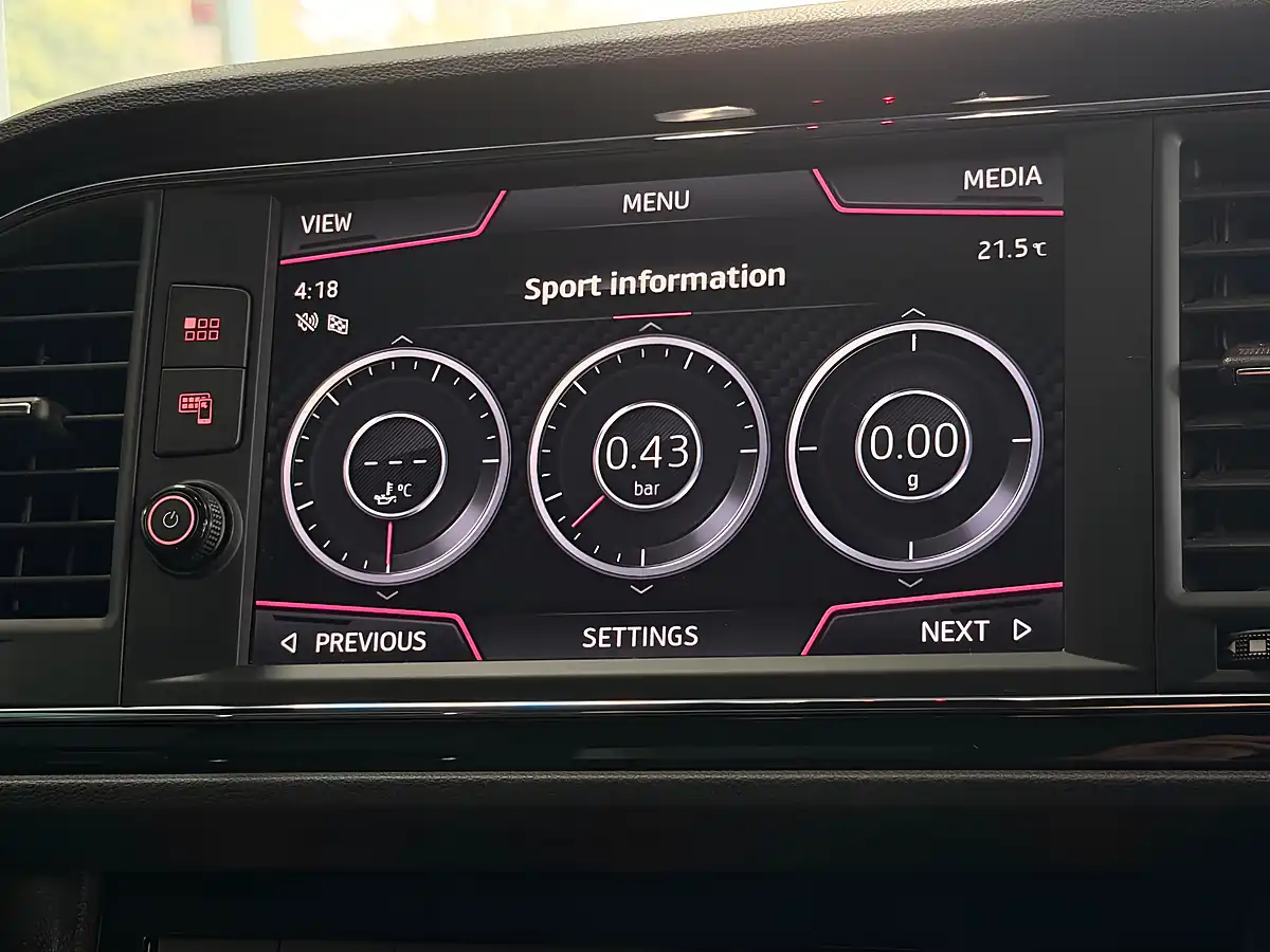 Used 2019 SEAT Leon Cupra Lux White - Interior and Exterior details 14