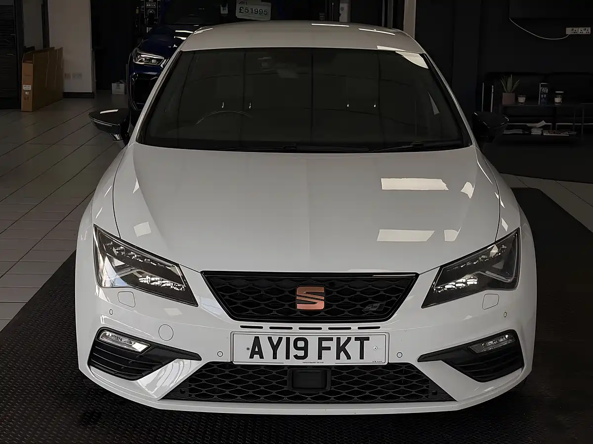 Used 2019 SEAT Leon Cupra Lux White - Interior and Exterior details 3