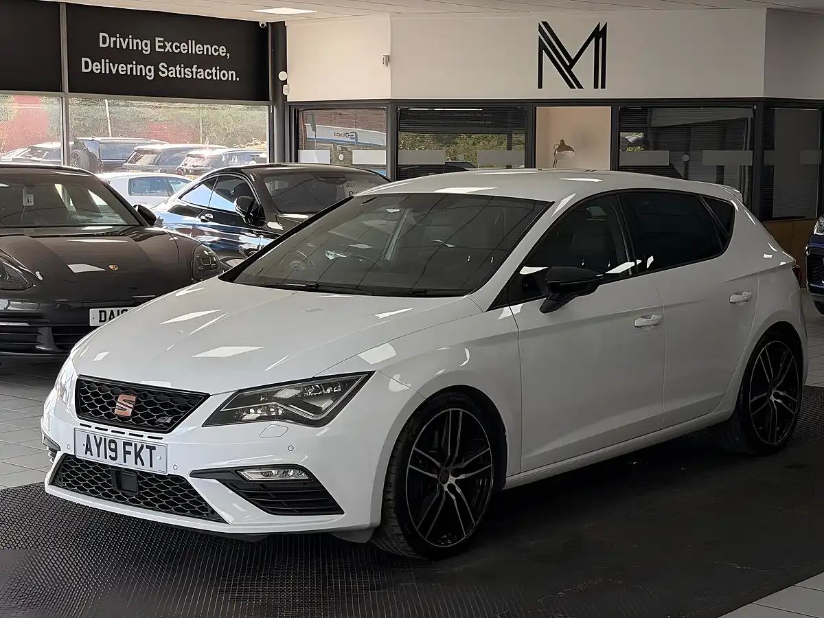 Used 2019 SEAT Leon Cupra Lux White - Interior and Exterior details 4