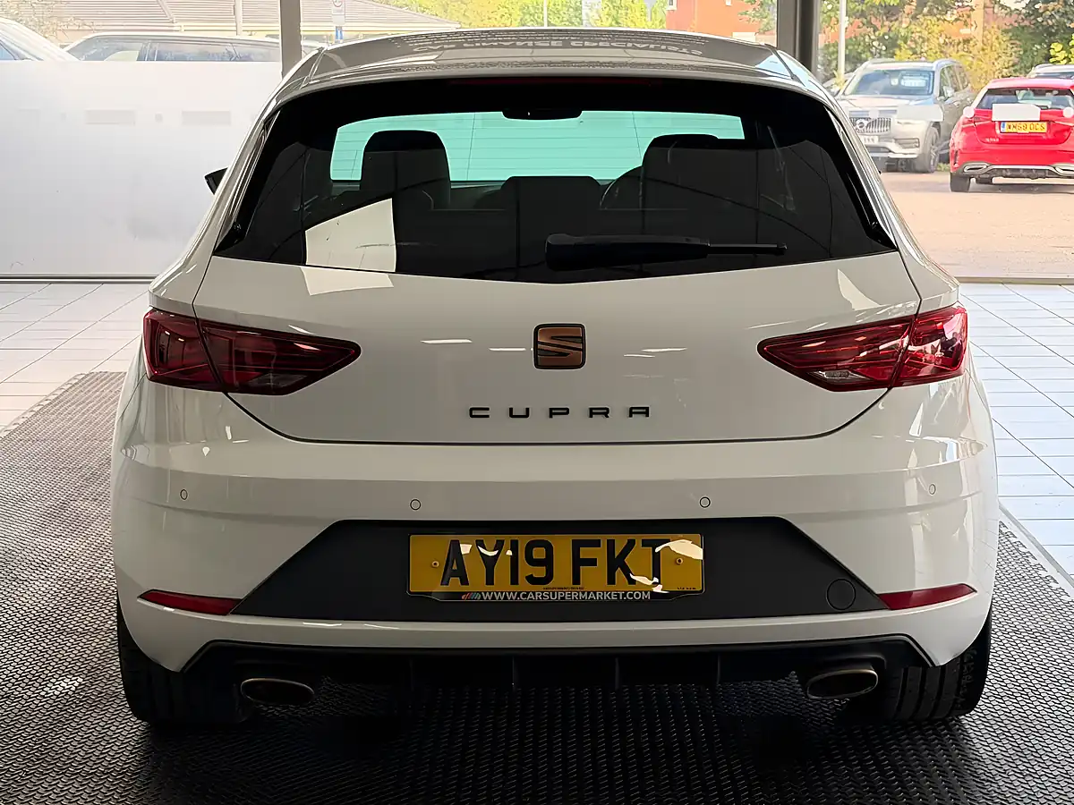 Used 2019 SEAT Leon Cupra Lux White - Interior and Exterior details 6