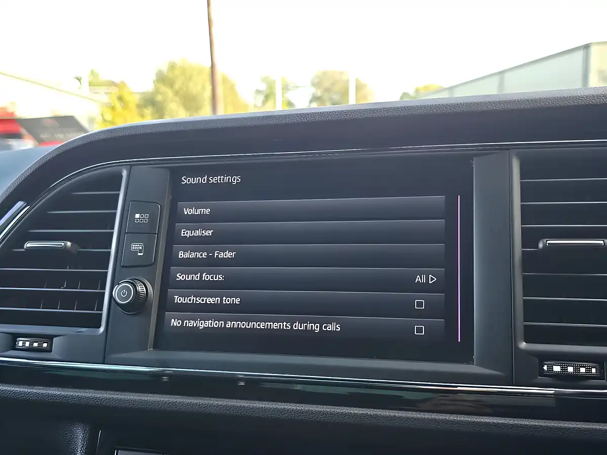 Used 2019 SEAT Leon Cupra Mystery Blue - Interior and Exterior details 17