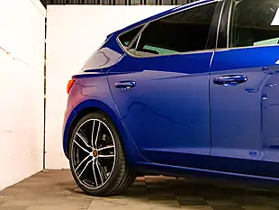 Used 2019 SEAT Leon Cupra Mystery Blue Metallic - Interior and Exterior details 14