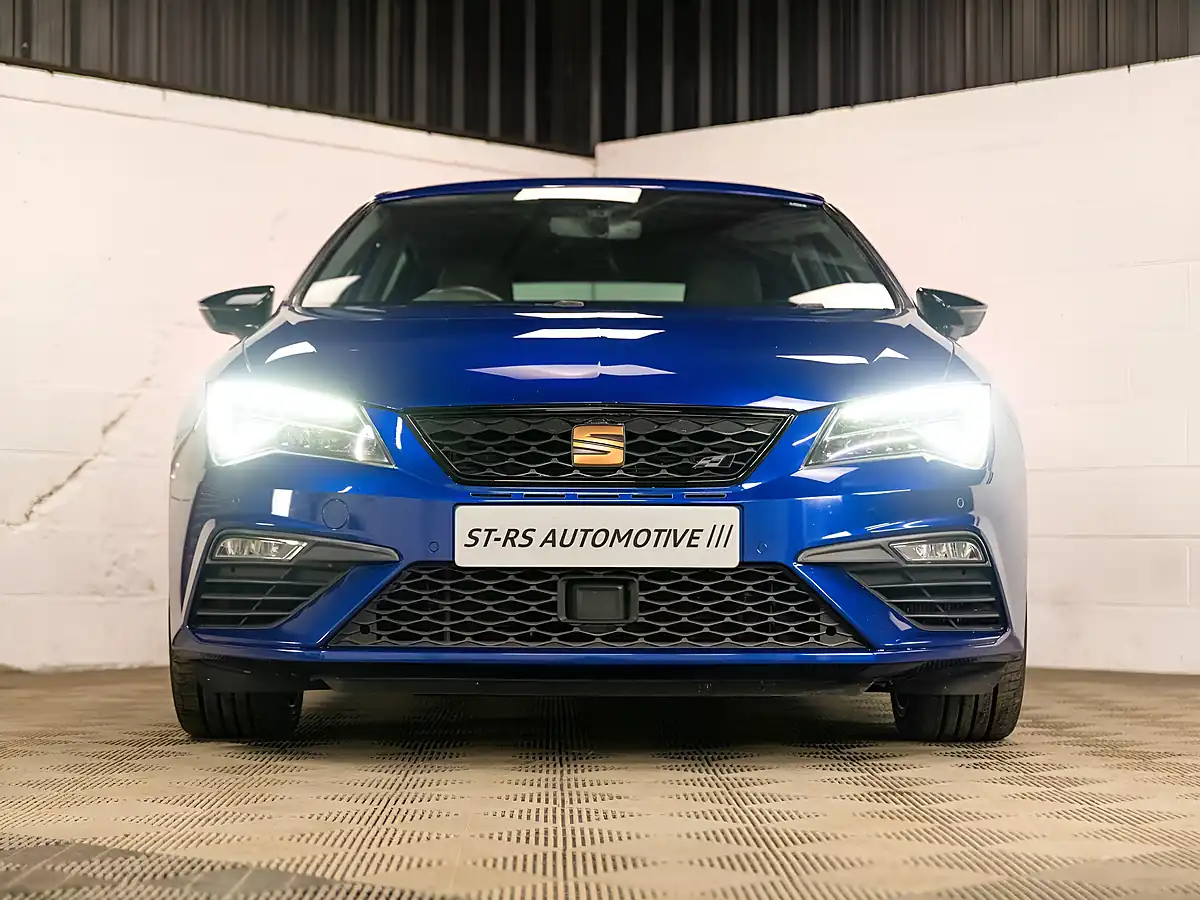 Used 2019 SEAT Leon Cupra Mystery Blue Metallic - Interior and Exterior details 2