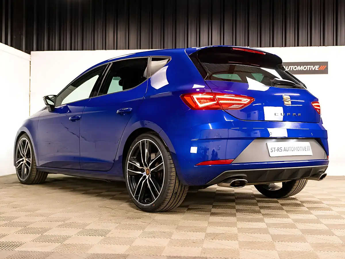 Used 2019 SEAT Leon Cupra Mystery Blue Metallic - Interior and Exterior details 3