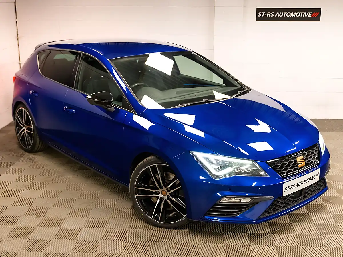 Used 2019 SEAT Leon Cupra Mystery Blue Metallic - Interior and Exterior details 5