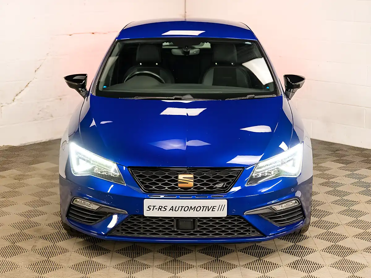 Used 2019 SEAT Leon Cupra Mystery Blue Metallic - Interior and Exterior details 6