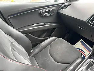 Used 2019 SEAT Leon Fr Black Edition White - Interior and Exterior details 17
