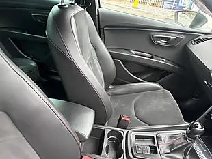 Used 2019 SEAT Leon Fr Black Edition White - Interior and Exterior details 18