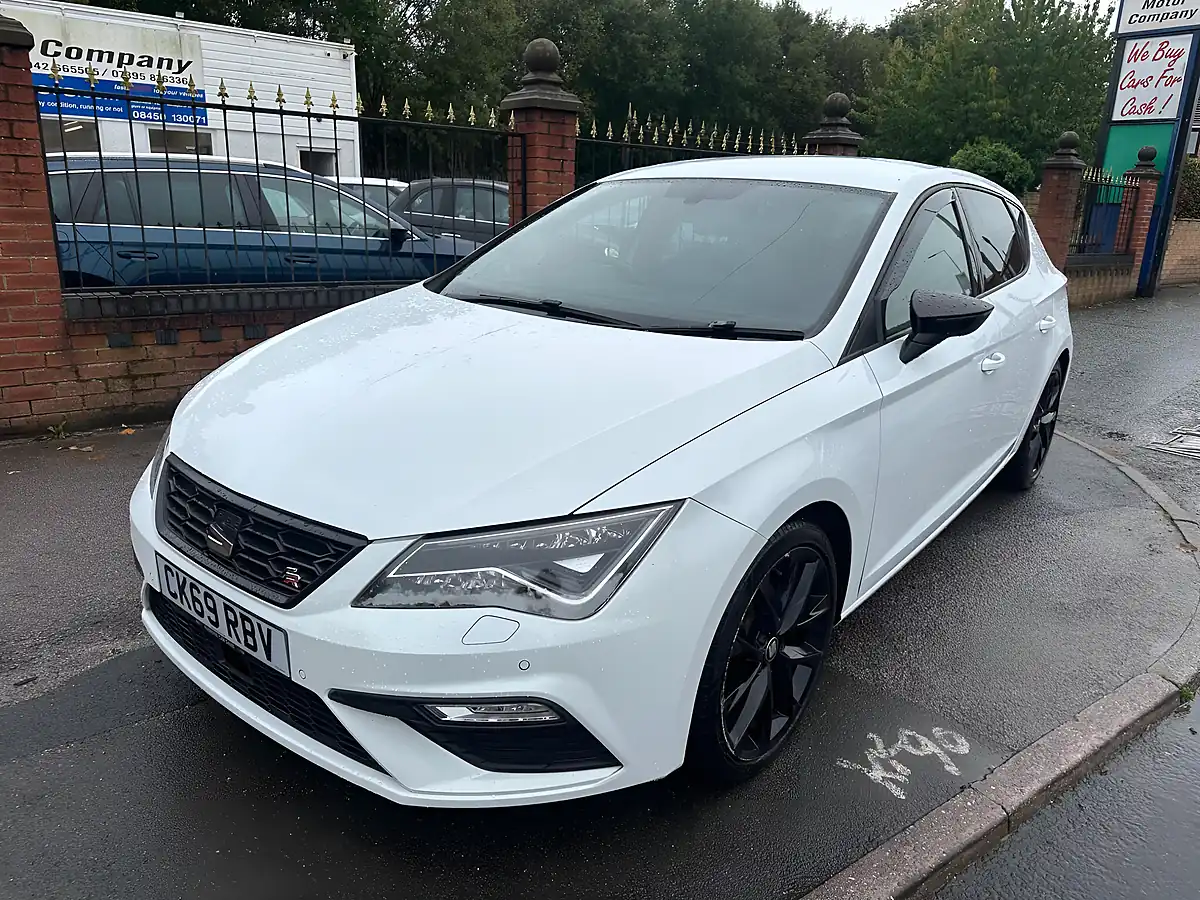 Used 2019 SEAT Leon Fr Black Edition White - Interior and Exterior details 2