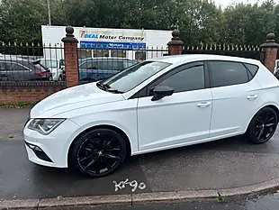 Used 2019 SEAT Leon Fr Black Edition White - Interior and Exterior details 7