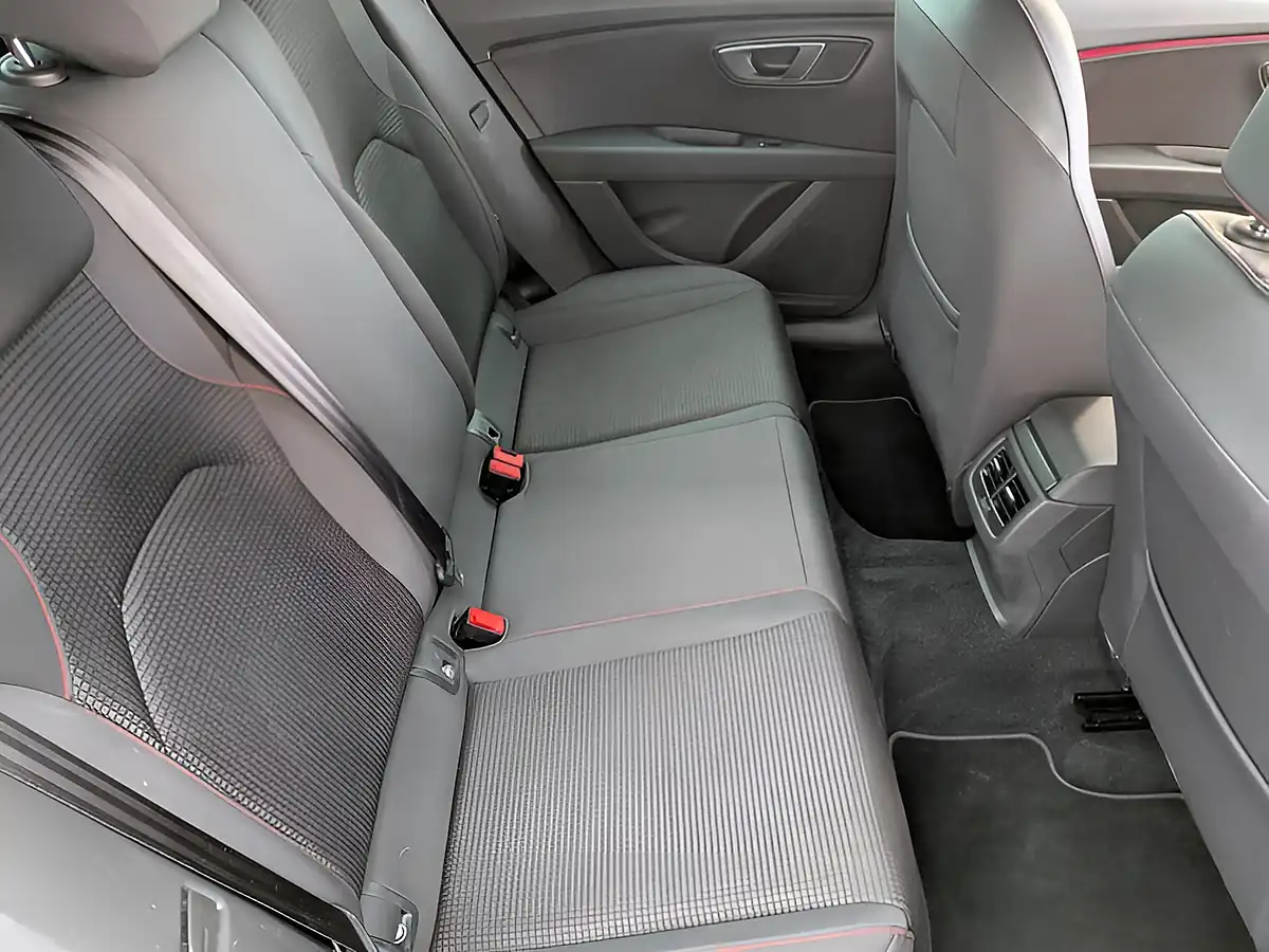 Used 2019 SEAT Leon Fr Black - Interior and Exterior details 14
