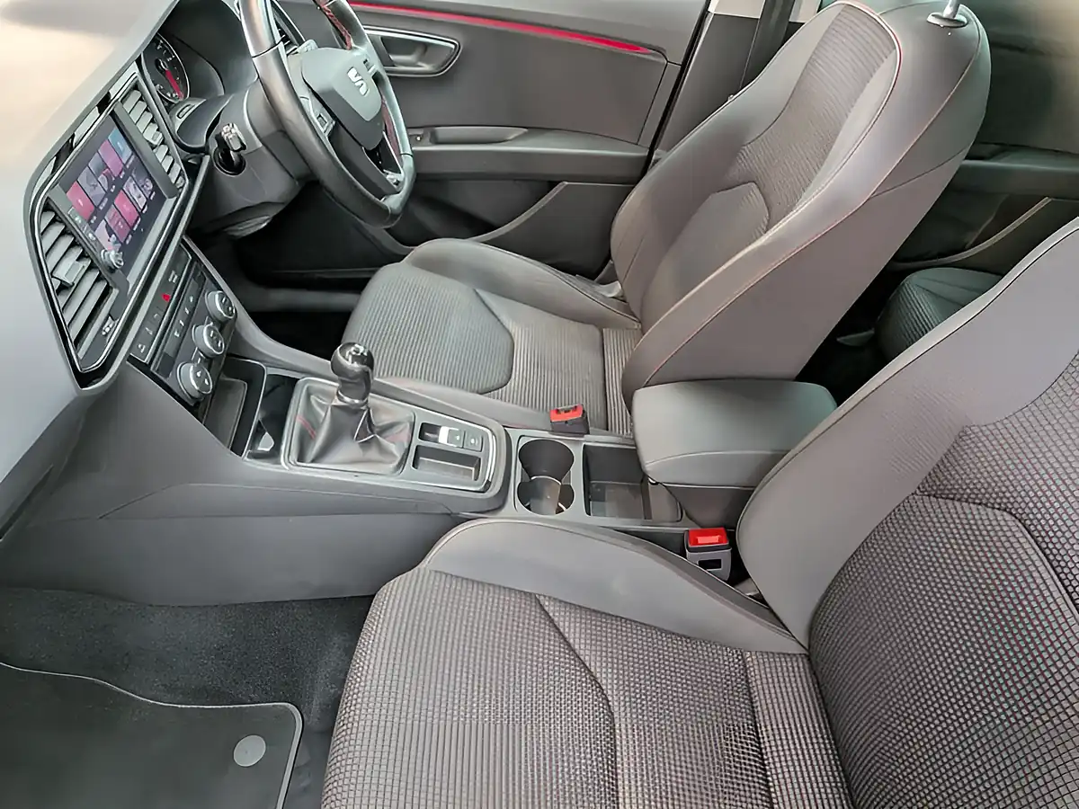 Used 2019 SEAT Leon Fr Black - Interior and Exterior details 19