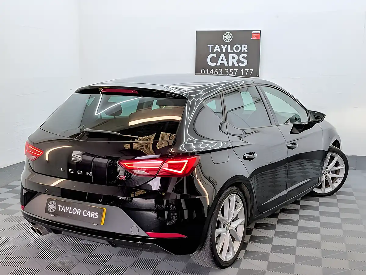 Used 2019 SEAT Leon Fr Black - Interior and Exterior details 5