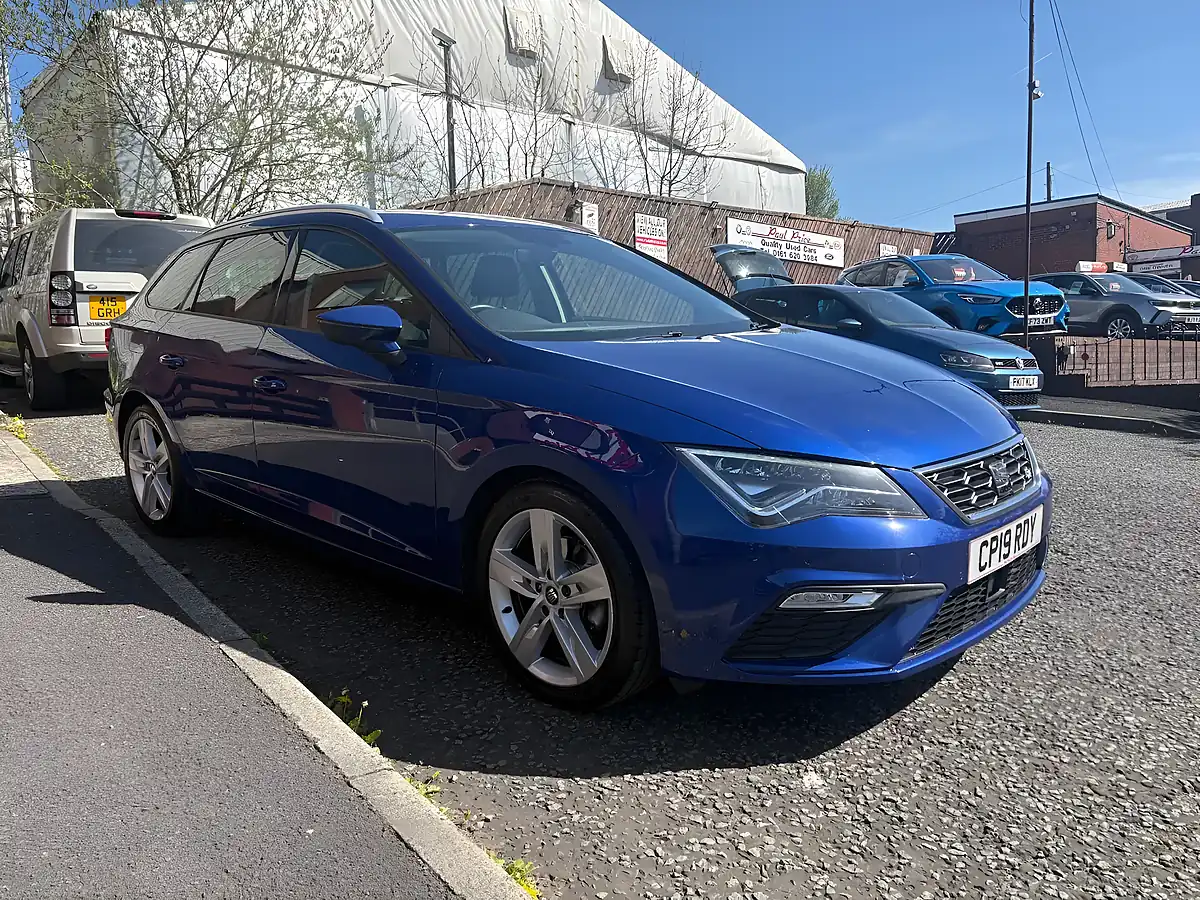 Used 2019 SEAT Leon Fr Blue - Front View