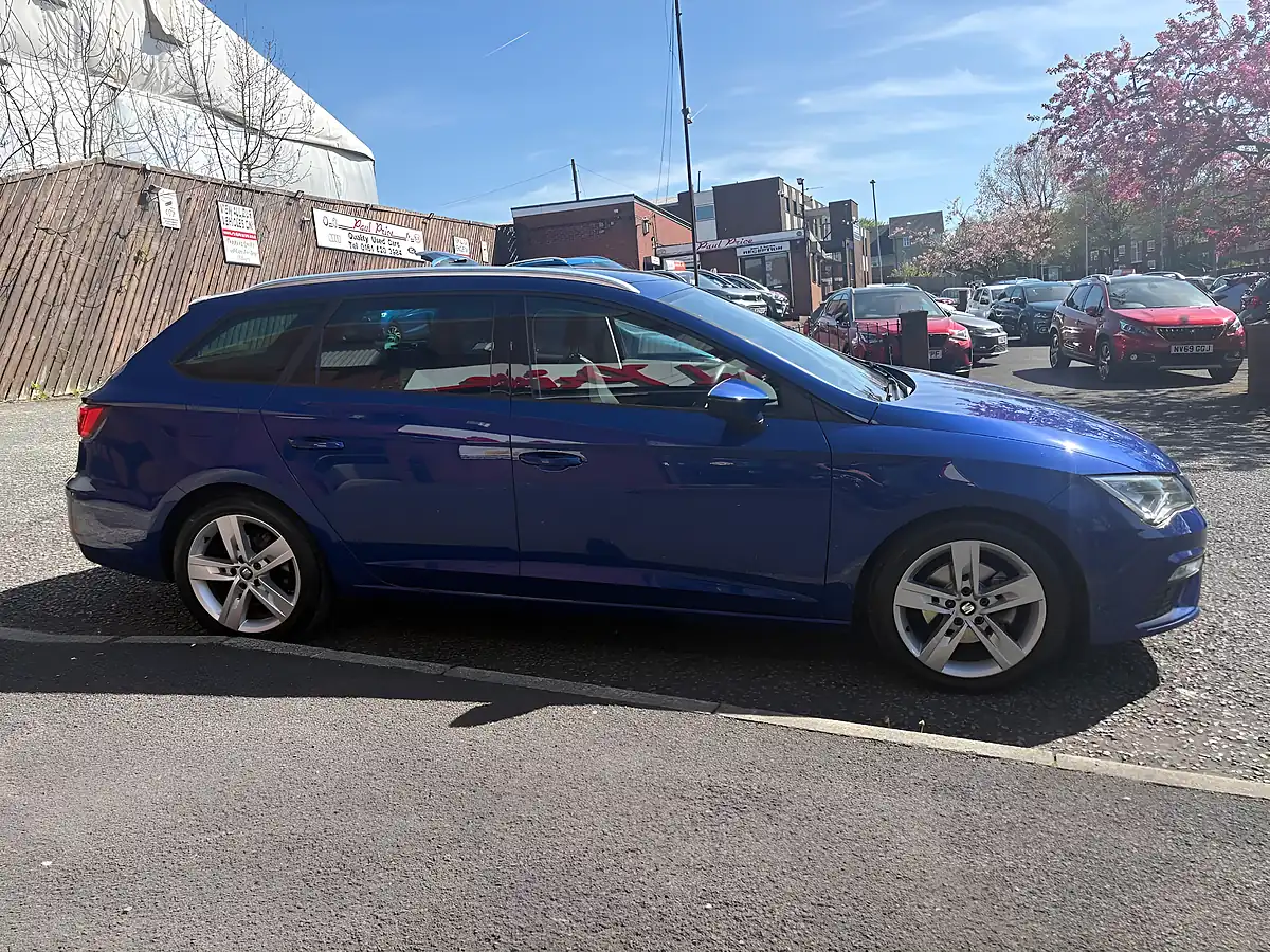 Used 2019 SEAT Leon Fr Blue - Interior and Exterior details 2