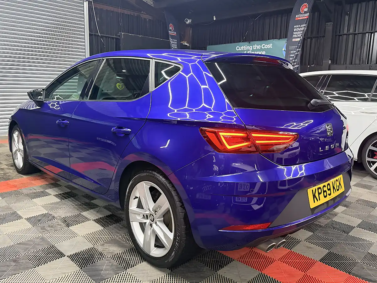 Used 2019 SEAT Leon Fr Blue - Interior and Exterior details 8