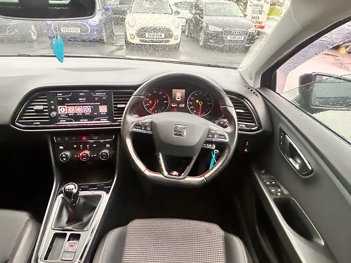 Used 2019 SEAT Leon Fr Grey - Interior and Exterior details 11
