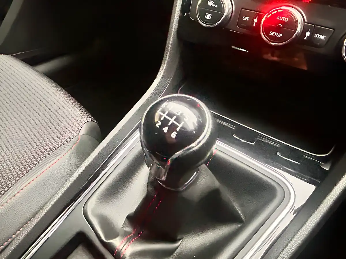 Used 2019 SEAT Leon Fr Grey - Interior and Exterior details 16