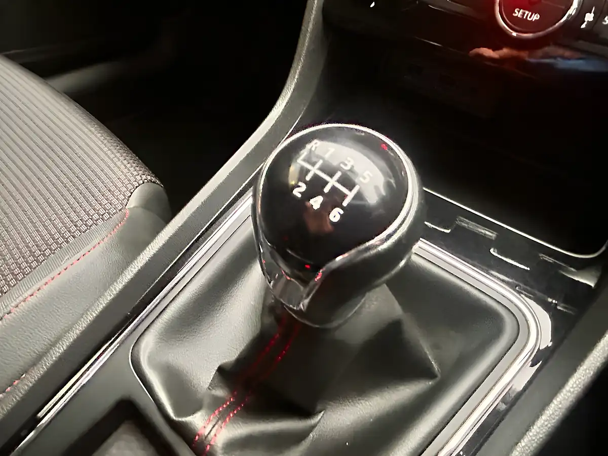 Used 2019 SEAT Leon Fr Grey - Interior and Exterior details 19