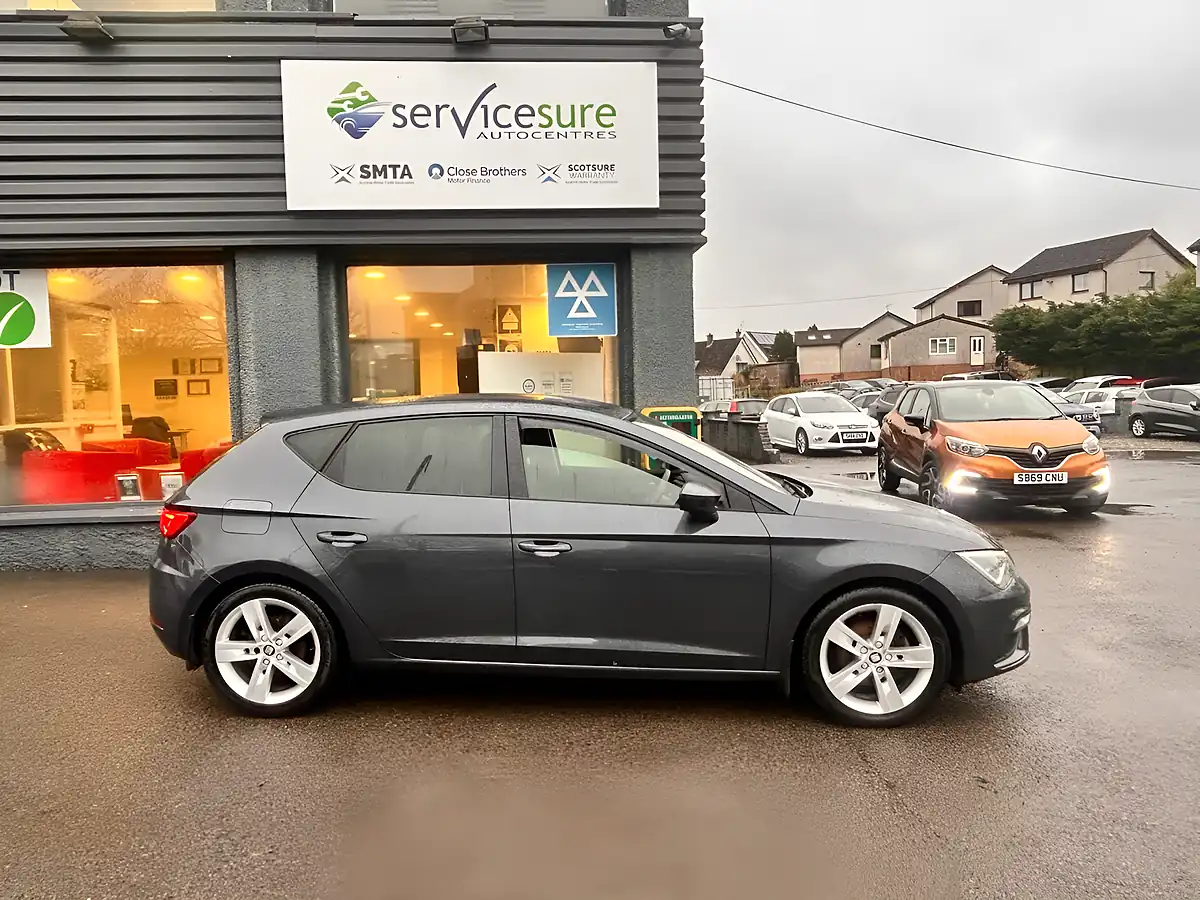 Used 2019 SEAT Leon Fr Grey - Interior and Exterior details 9