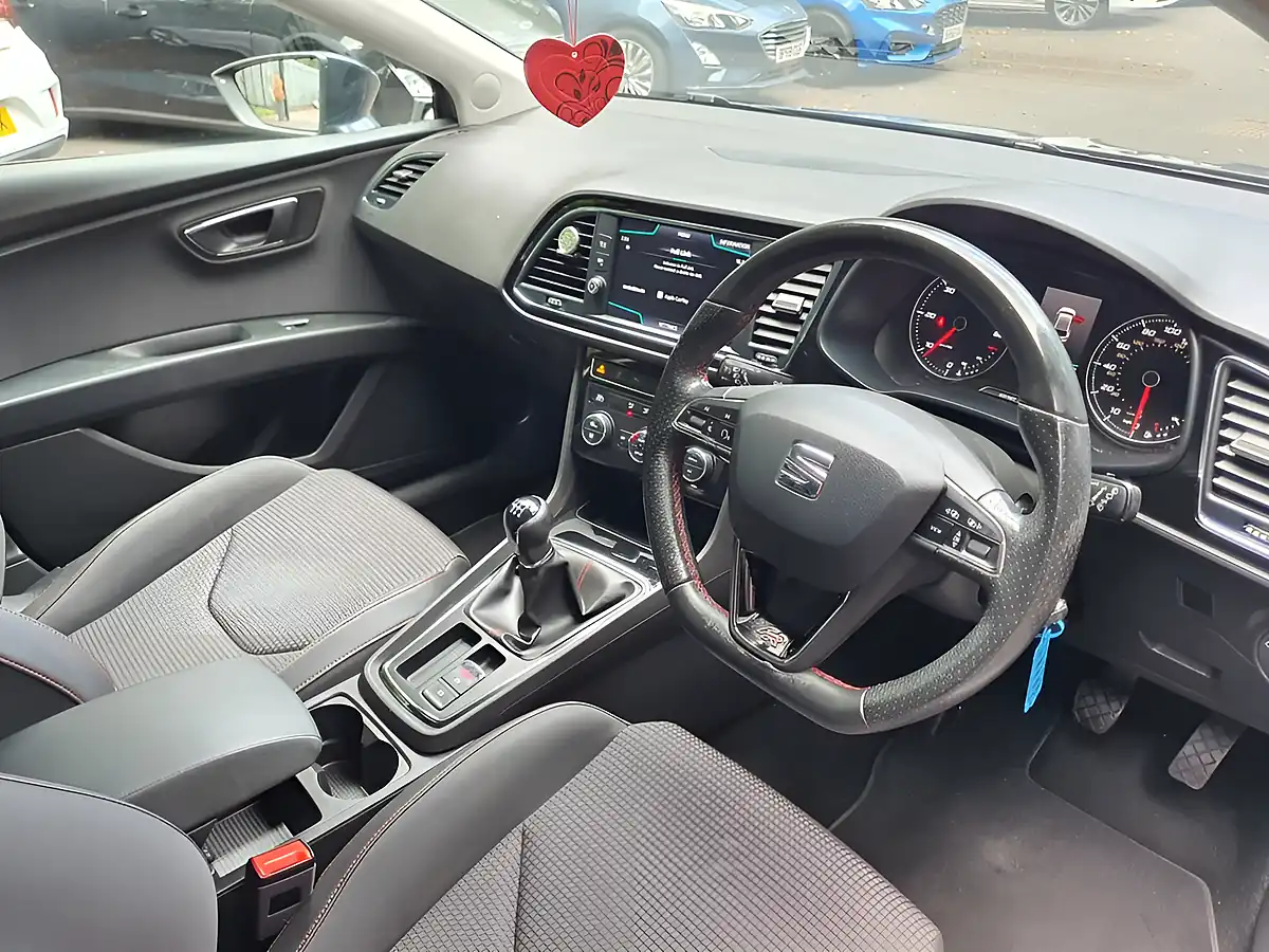 Used 2019 SEAT Leon Fr Grey - Interior and Exterior details 11